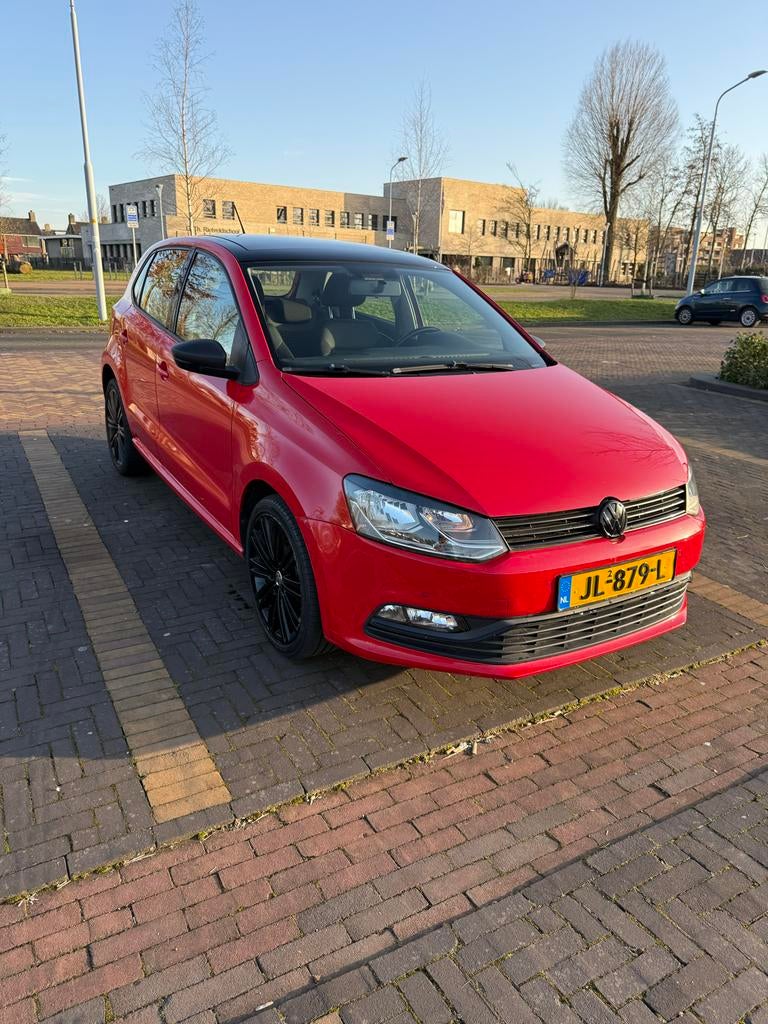 Volkswagen Polo 1.2 TSI 66KW DSG 2014 Rood, Auto's, 40 €/maand, 4 cilinders, 1039 kg, Particulier