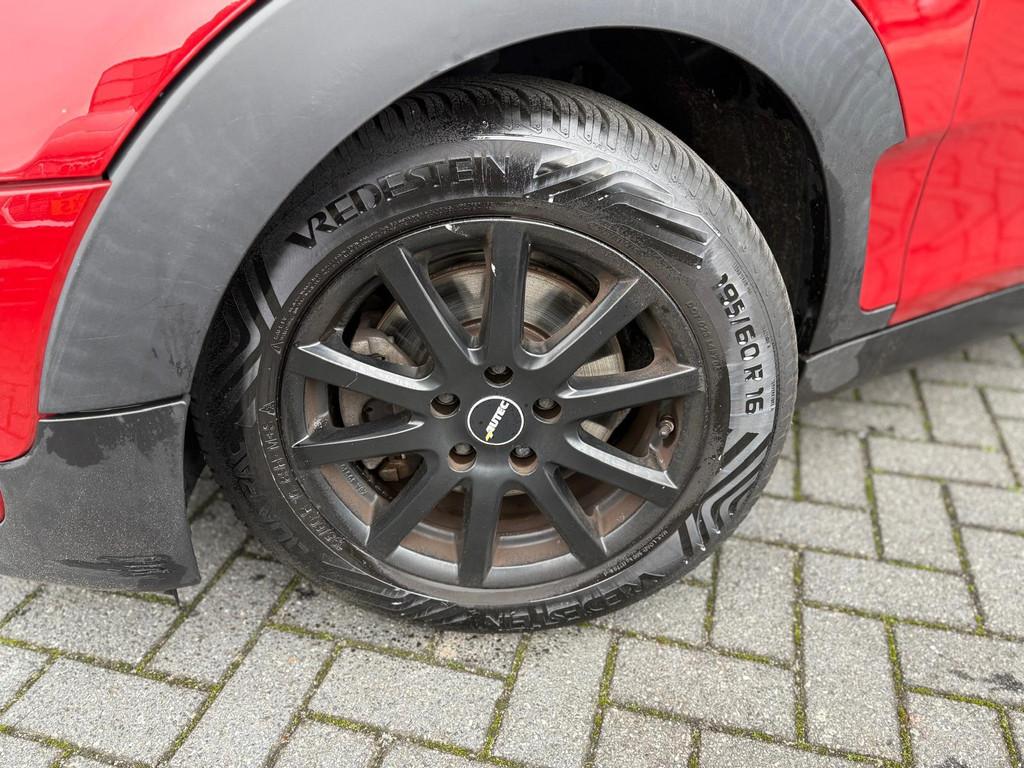 Mini Mini Clubman 1.5 Cooper Chili Serious Business | Panora, Auto's, Voorwielaandrijving, 136 pk, Gebruikt, Leder en Stof