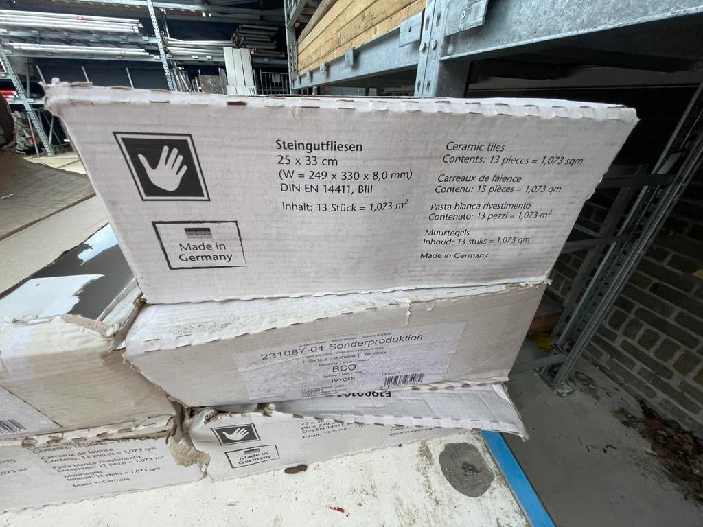 Prachtige witte wandtegels wit glanzend, Doe-het-zelf en Verbouw, Tegels, Nieuw, Ophalen of Verzenden, Minder dan 5 m², 20 tot 40 cm