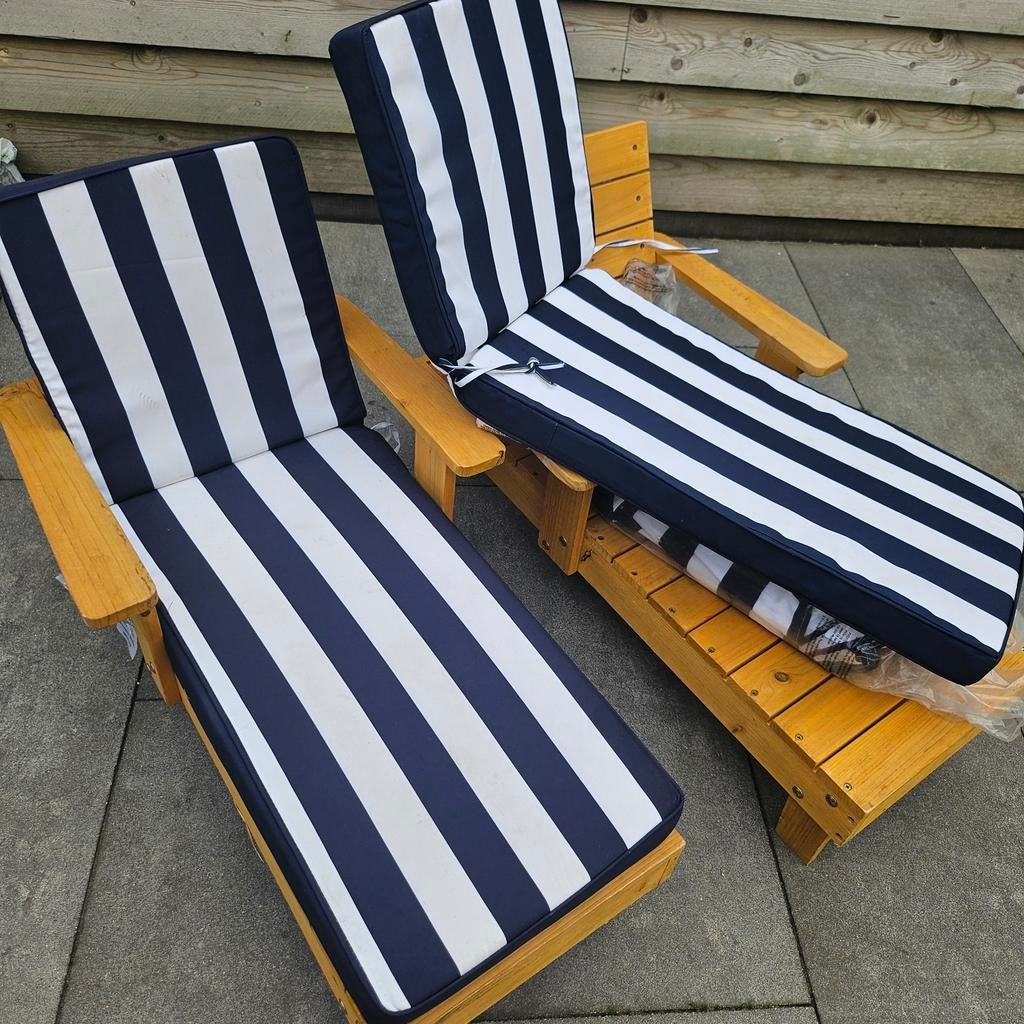 2 kinder ligstoelen met parasol, Ophalen