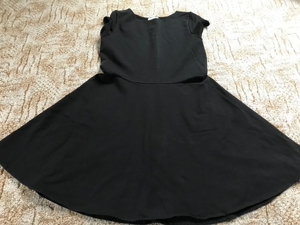 Jurk zwart maat L 70 % katoen,22 % polyester en 8 % elastan, Maat 38/40 (M), Zwart, Ophalen of Verzenden, Gedragen