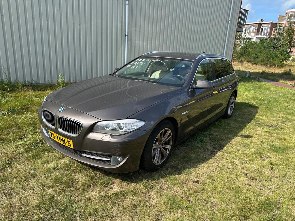 BMW 5-serie Touring 520i High Executive | 2012 | 310.437 km, Automaat, Euro 5, Gebruikt, 4 cilinders
