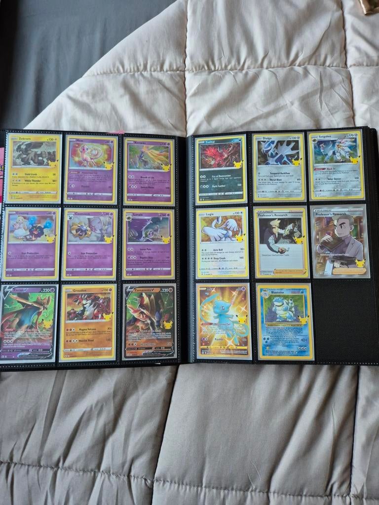 Celebrations set Pokemon, Verzenden, Nieuw, Meerdere kaarten, Foil