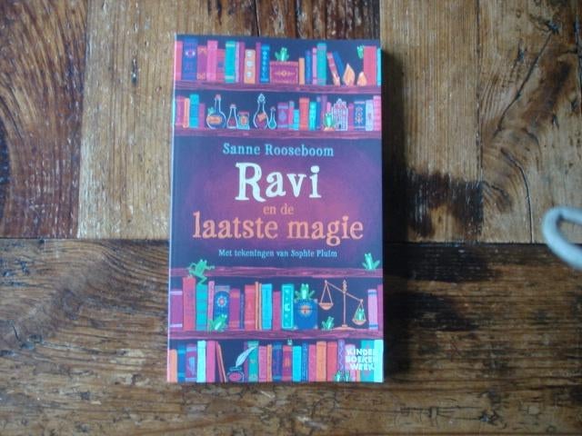RR.(2175) ravi en de laatste magie. Kinderboekenweek 2023, Ophalen of Verzenden, Zo goed als nieuw, Fictie algemeen
