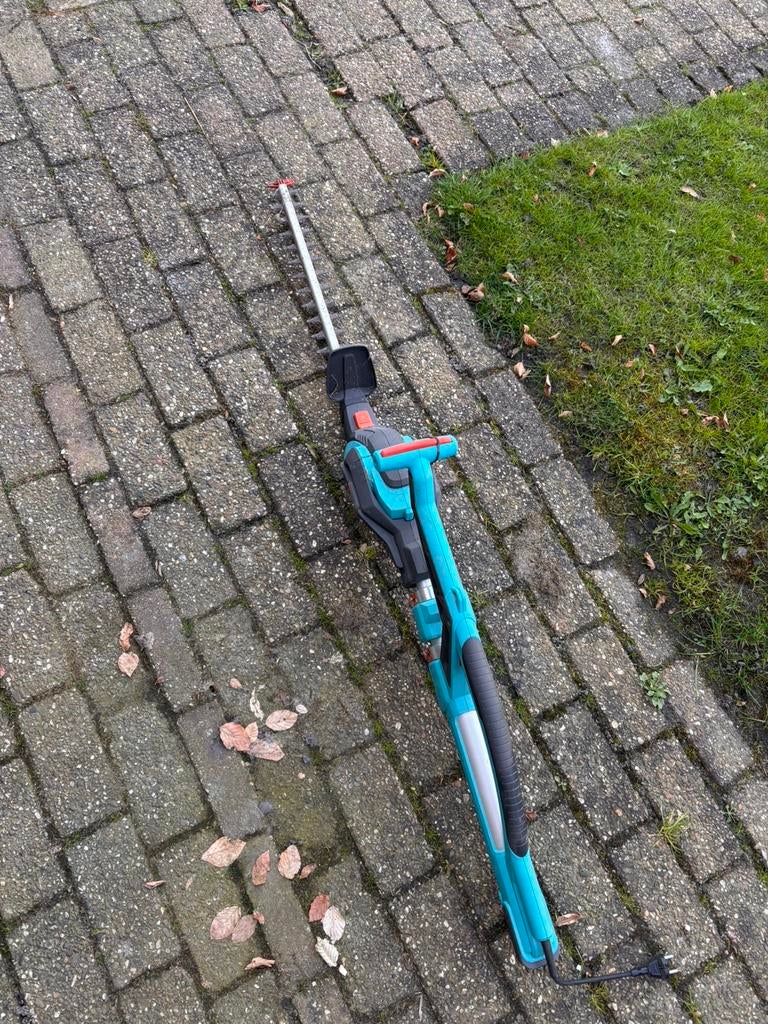 Telescopische heggenschaar gardena, Tuin en Terras, Heggenscharen, Ophalen, Zo goed als nieuw, Elektrisch