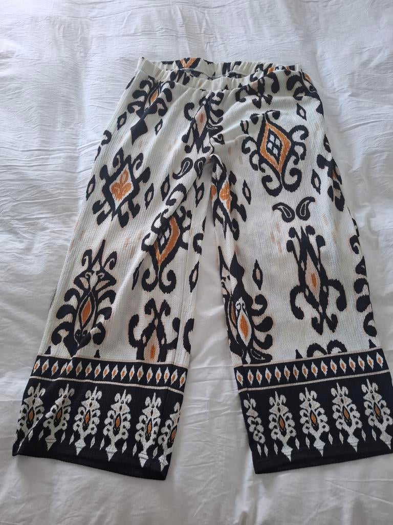 06. Luchtige wijde broek mt 52/54 Bonprix zwart/wit/oranje, Bonprix, Ophalen of Verzenden, Zo goed als nieuw, Broek of Spijkerbroek