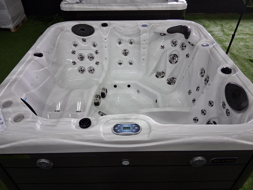 Nieuwe balboa spa 5pers 2 ligpls jacuzzi incl bezorging, Ophalen of Verzenden, Nieuw