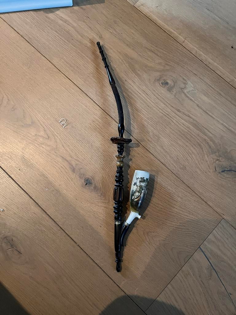 Antieke pijp met gedetailleerde afbeelding, Antiek en Kunst, Ophalen