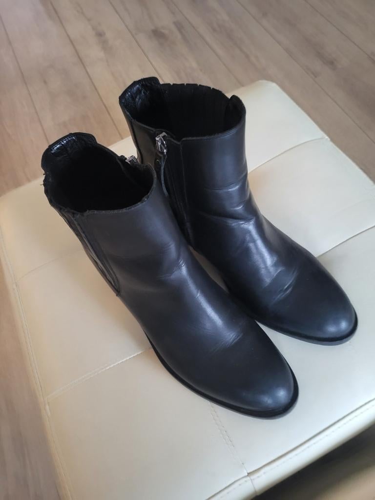 Tommy Hilfiger enkellaarsjes maat 40, Zwart, Lage of Enkellaarzen, Ophalen of Verzenden, Zo goed als nieuw