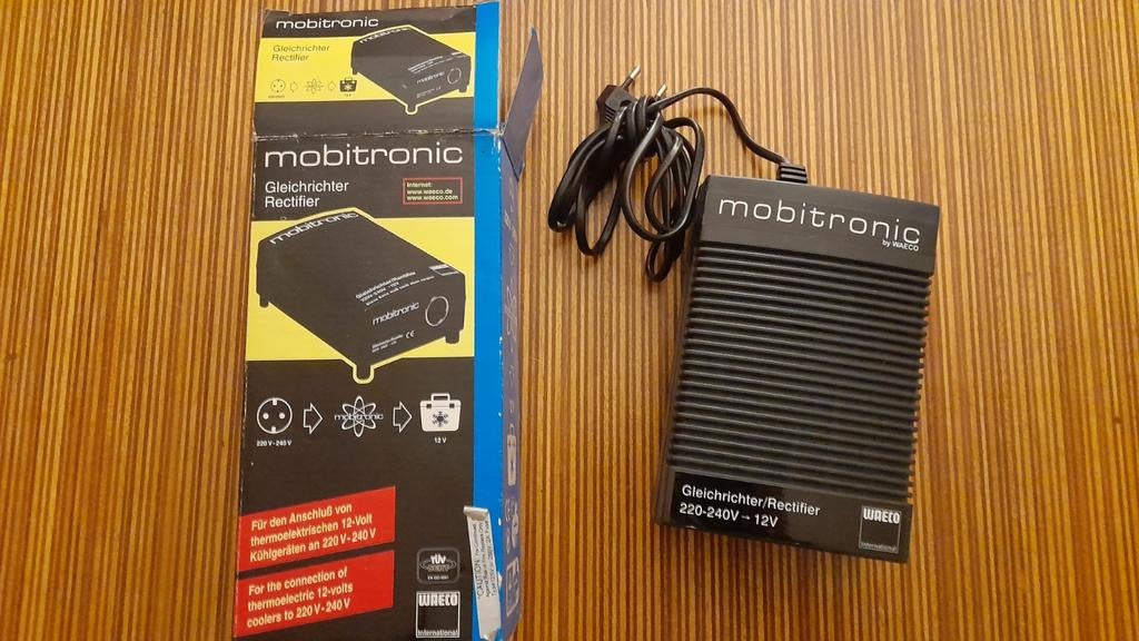 Mobitronic EPS-817U Gelijkrichter - voor 12V Apparaten, Caravans en Kamperen, Kampeeraccessoires, Gebruikt, Ophalen