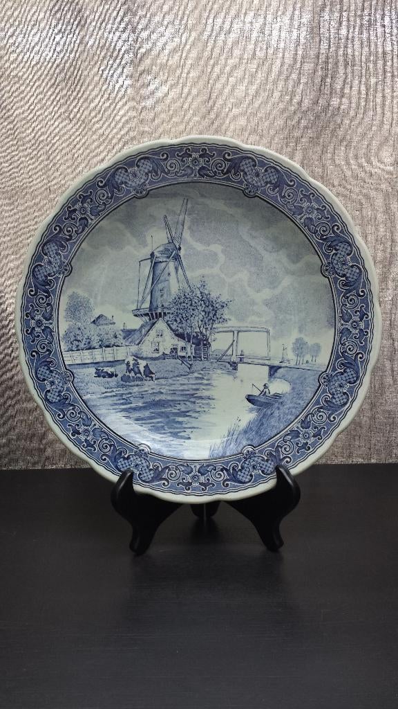 DELFTS Wandbord by BOCH for Royal Sphinx <> SIERBORD ø 31cm., Antiek en Kunst, Antiek | Woonaccessoires, Ophalen of Verzenden