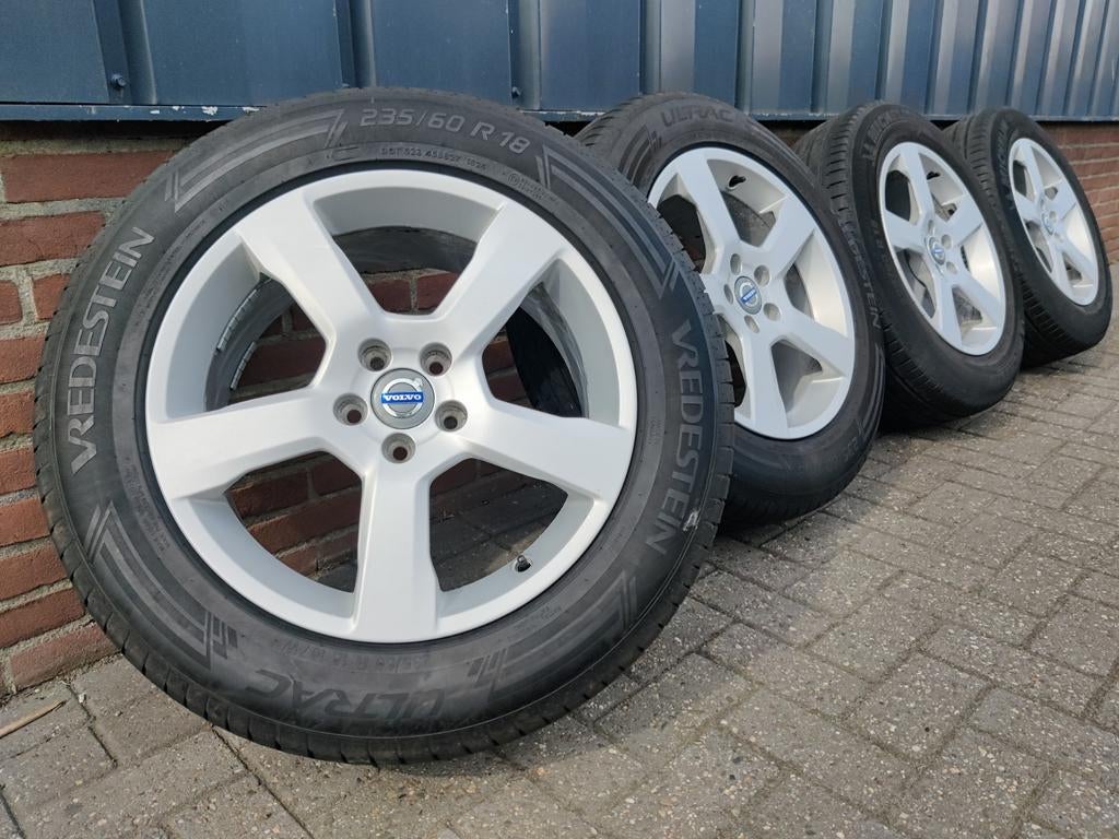 18 inch Originele Volvo XC60 "Cratus" Zomerset, Ophalen, Gebruikt, Banden en Velgen, 235 mm