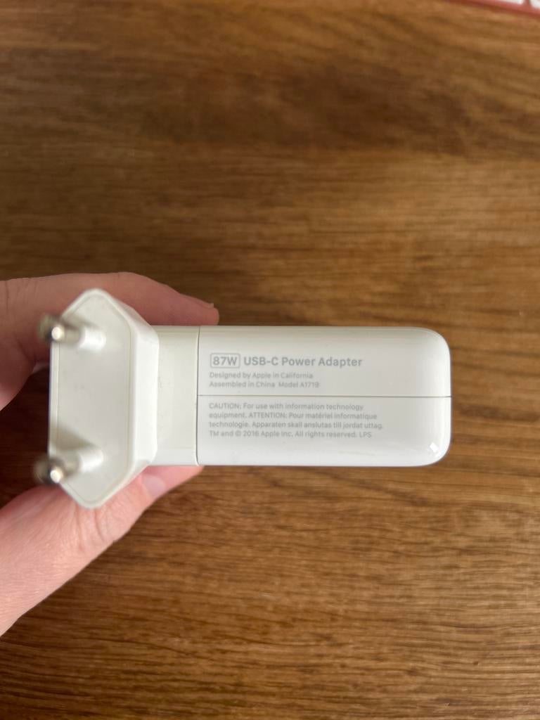 25 euro - Apple 87W USB-C lader - Zo goed als nieuw, Ophalen of Verzenden, Zo goed als nieuw