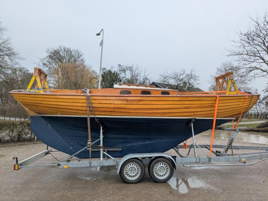 Noordse Folkboot zeilboot (ca 1960), Watersport en Boten, Kajuitzeilboten en Zeiljachten, Gebruikt, Hout, Benzine, Ophalen