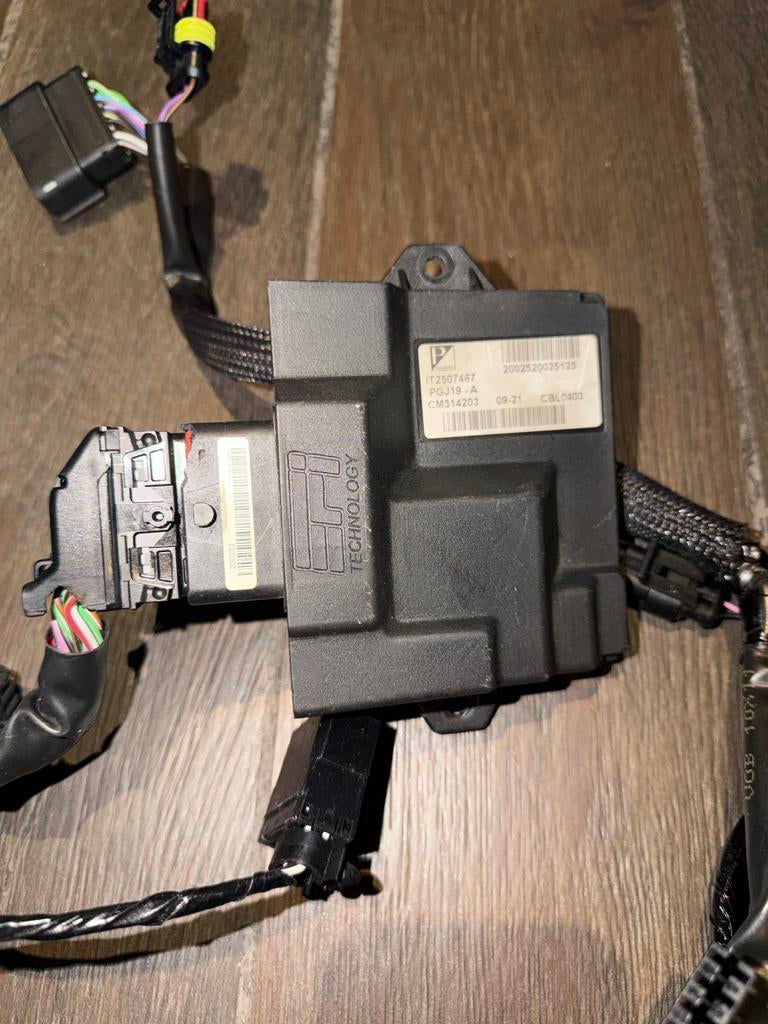 ECU Kabelboom voor Vespa sprint 25km, Gebruikt, Overige modellen, Ophalen of Verzenden, Benzine