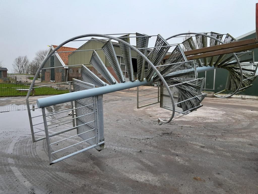 Wenteltrap meerdere gegalvaniseerde spiltrappen 3/12 m, Ophalen of Verzenden