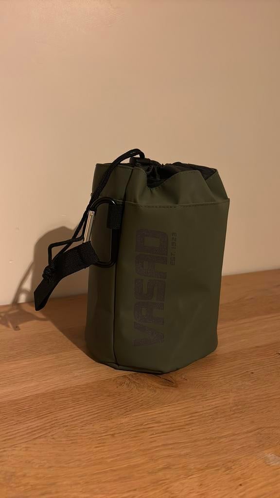 Vasad All Weather Micro Bag Legergroen handtas of toilettas, Sieraden, Tassen en Uiterlijk, Tassen | Sporttassen, Ophalen of Verzenden