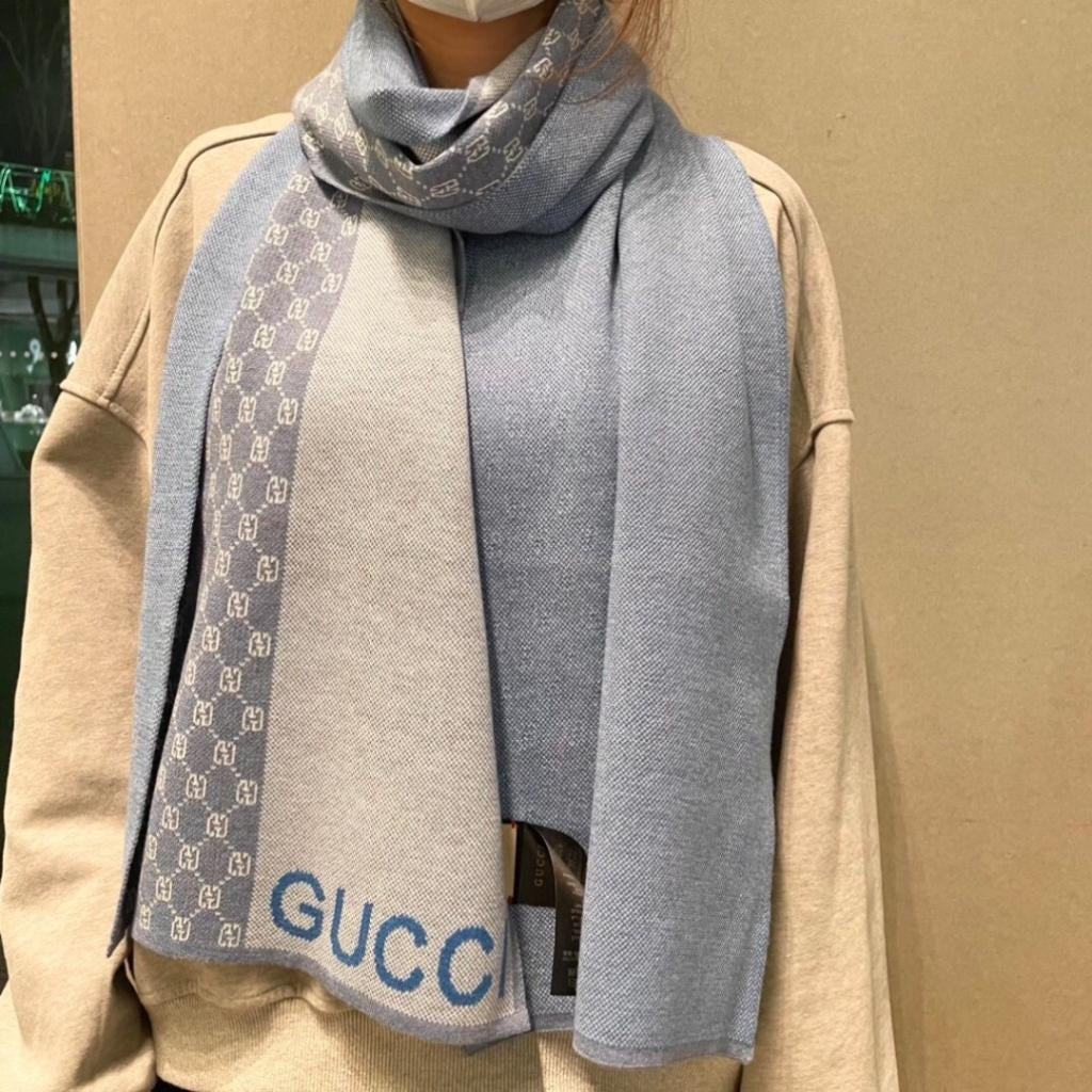 GUCCI  kasjmier sjaal, Ophalen, Zo goed als nieuw, Maat 46/48 (XL) of groter, Sjaal
