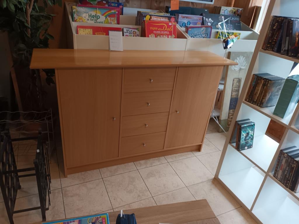 Mooie Dressoir., Ophalen, Gebruikt