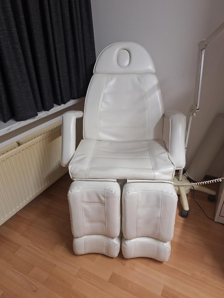 Electrische pedicure behandelstoel