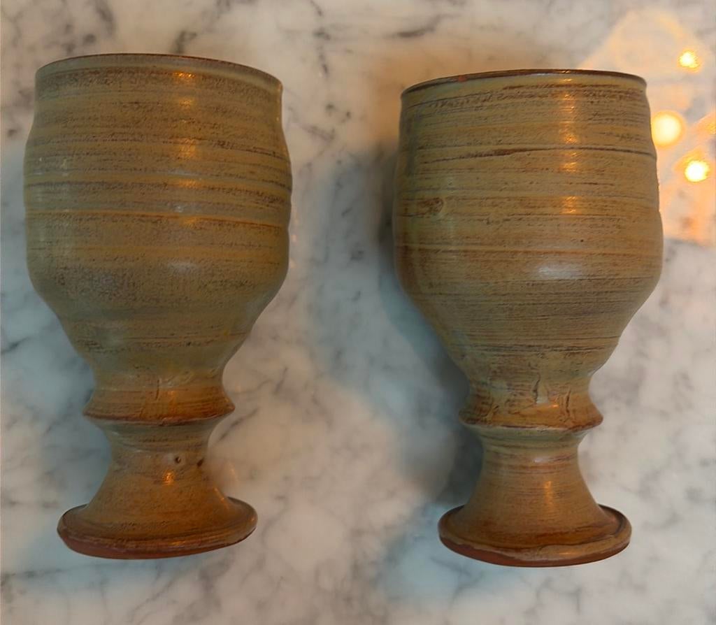 Aardewerken bekers. Stolen on the nigt of breughel, Ophalen of Verzenden