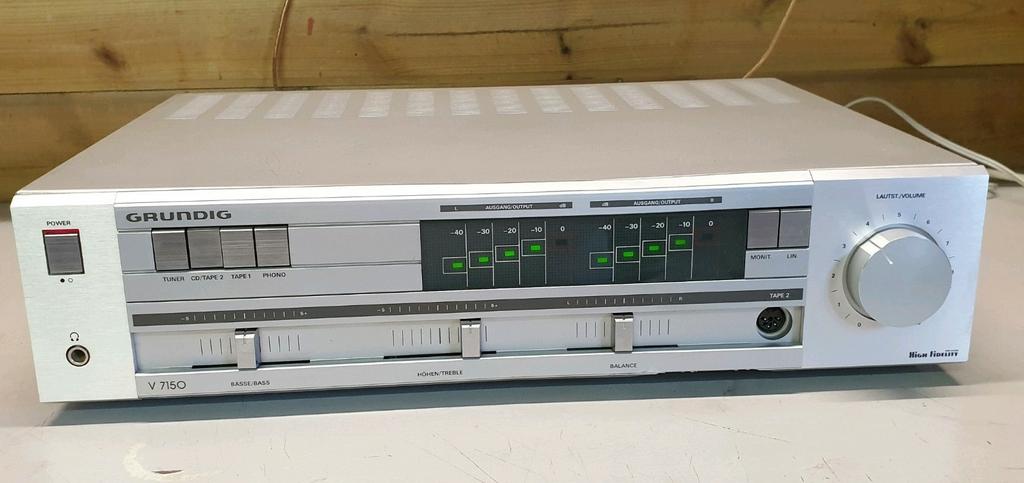 Grundig v-7150 versterker 1985 vintage, Audio, Tv en Foto, Versterkers en Receivers, Gebruikt, Stereo, Overige merken, Ophalen of Verzenden