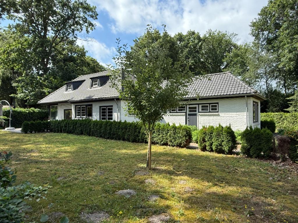 Prachtige recreatievilla op 1000m2 eigen grond in Harderwijk, Gelderland, 3 slaapkamers