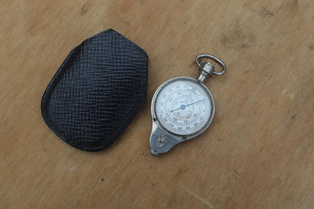 + Duitse kurvenmesser Met Doosje Afstandsmeter Kaartentas +, Verzamelen, Ophalen of Verzenden, Duitsland