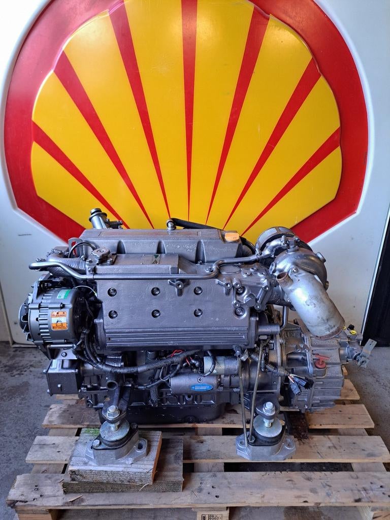 Yanmar 110 pk 4LH TE Gearbox HS45 A- RATIO 2.:1, Ophalen, Gebruikt, Diesel, 30 pk of meer