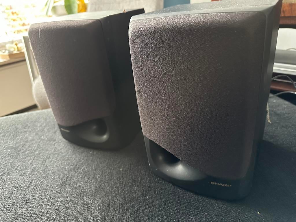 Sharp speakers, Gebruikt, Minder dan 60 watt, Front, Rear of Stereo speakers, Ophalen