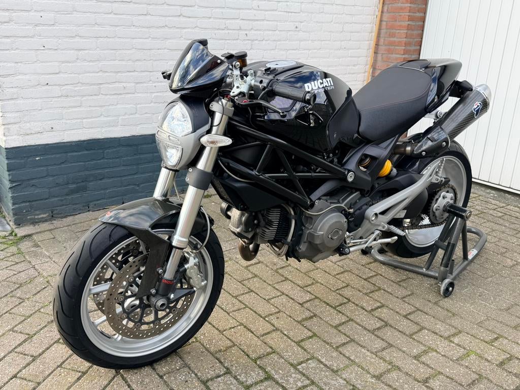 Ducati Monster 1100 2009