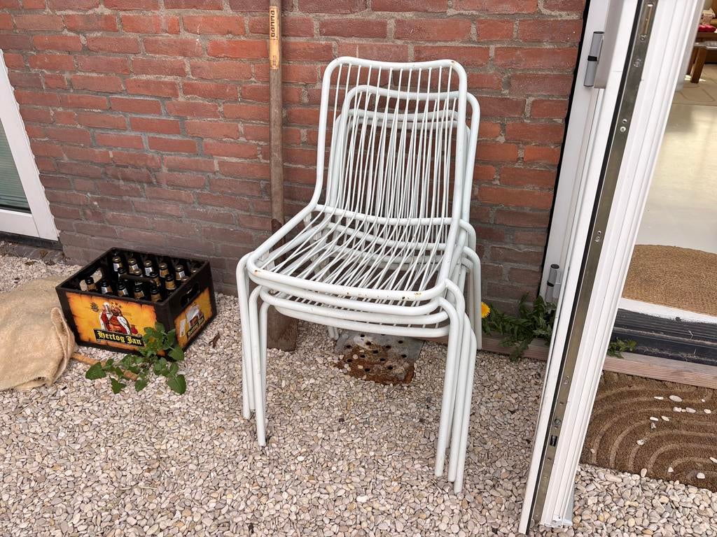 4 metalen witte tuinstoelen SKLUM, Ophalen, Gebruikt, Metaal
