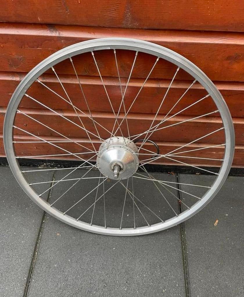 Voorweil motor RIH, Fietsen en Brommers, Fietsonderdelen, Ophalen, Zo goed als nieuw, Algemeen, Wiel