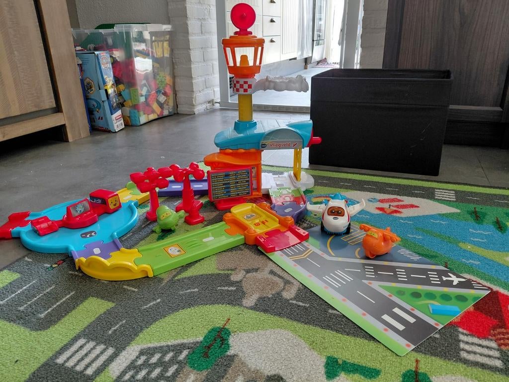 VTech Toet Toet Vliegveld met Valentijn Vliegtuig en meer, Ophalen, Gebruikt