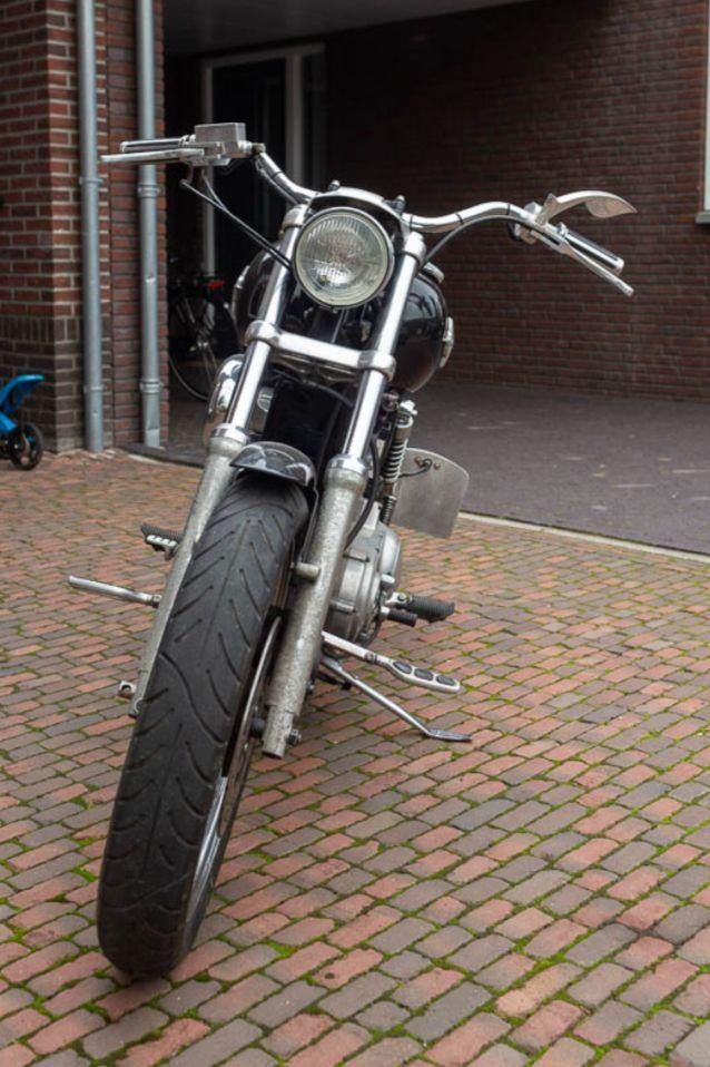 HARLEY-DAVIDSON XL H883 - SPORTSTER 883