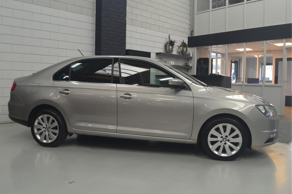 SEAT Toledo 1.2 TSI Style Connect // 110.000 km // CLIMA //, Voorwielaandrijving, Gebruikt, Euro 6, 4 cilinders