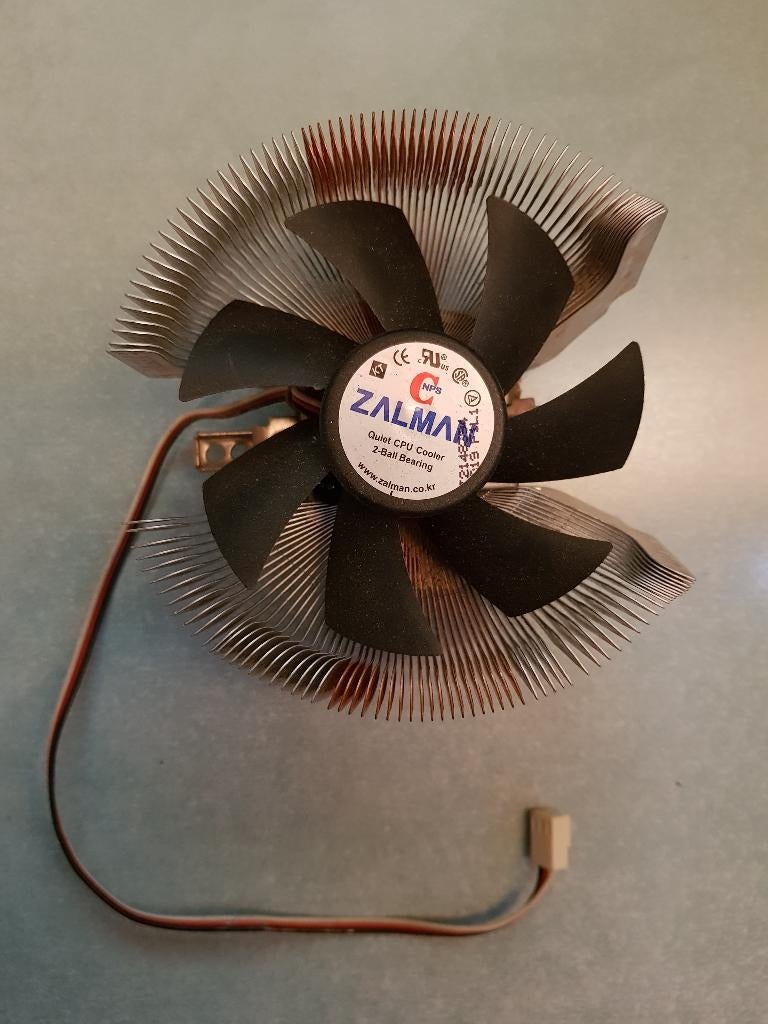 ZALMAN - CPU koeler - Doorsnee = 11cm - oa.voor vintage pc's, Ophalen of Verzenden, ZALMAN CPU-koeler - Luchtkoeling