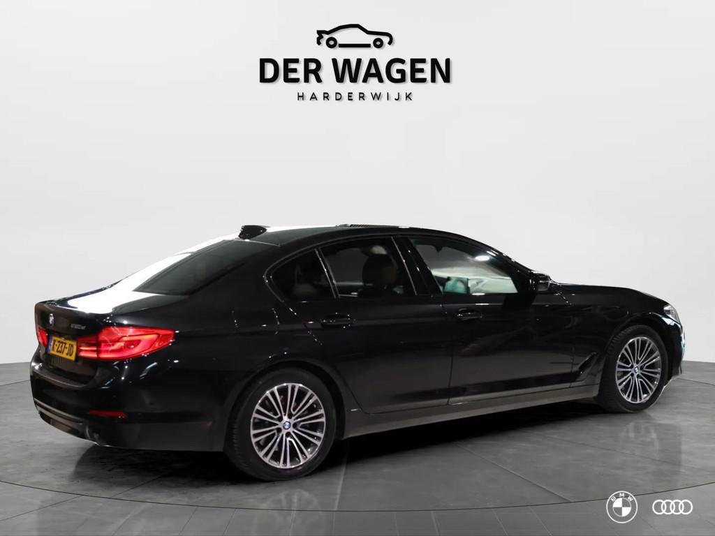BMW 530E SPORTLINE / SOFTCLOSE / HEADUP / LEDER / HIFI / 18", Auto's, BMW, 1998 cc, Achterwielaandrijving, 4 cilinders, Zwart
