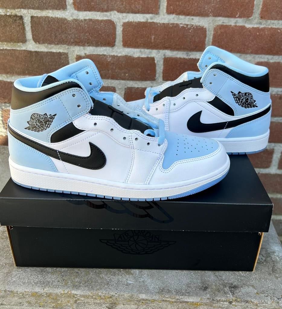 Verschillende ongedragen jordans maat 42.5, zie beschrijving, Kleding | Heren, Schoenen, Ophalen of Verzenden, Nieuw, Blauw, Sneakers of Gympen