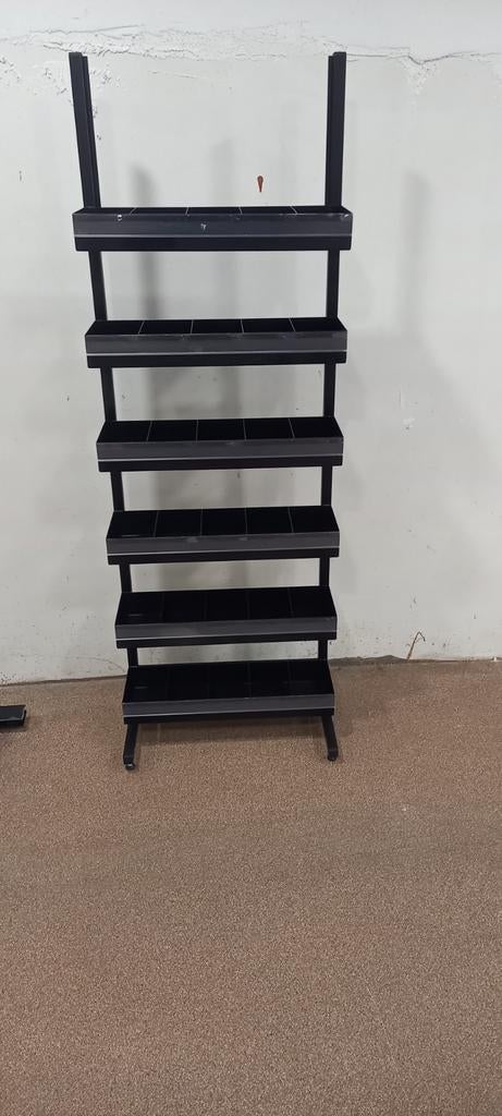 Voerkorf, Lood of Shad presentatie meubel, Watersport en Boten, Ophalen, Spro, Overige typen, Zo goed als nieuw