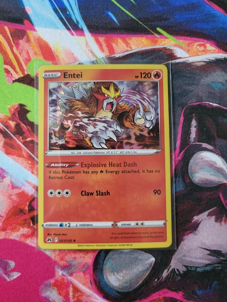Entei Holo - Crown Zenith #021/159, Ophalen of Verzenden, Zo goed als nieuw
