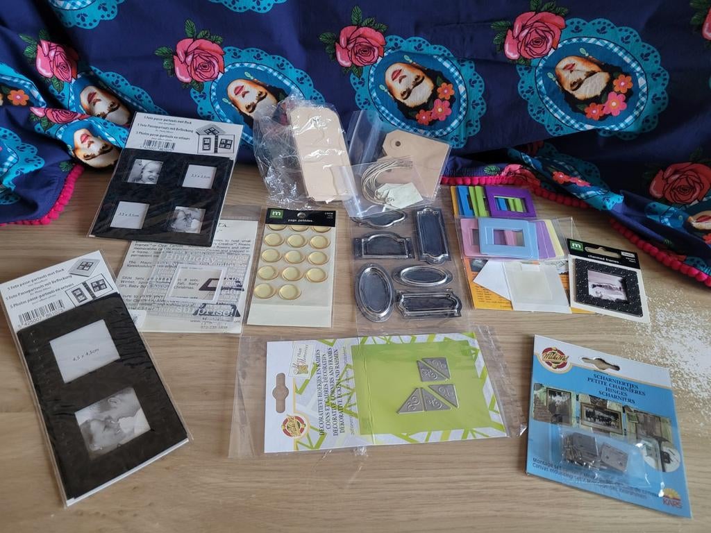 Scapbooking diverse 6, Hobby en Vrije tijd, Verzenden