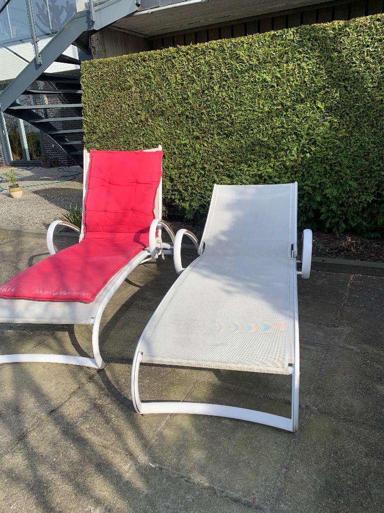 Zonnebed wit, Ophalen, Gebruikt, Metaal