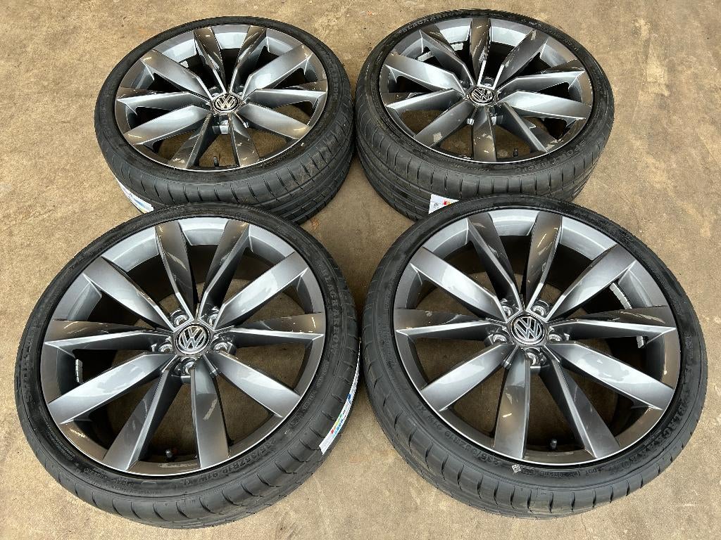 19 inch originele Chennai velgen + zomerbanden VW Golf Caddy, 19 inch, Banden en Velgen, Nieuw, Ophalen of Verzenden