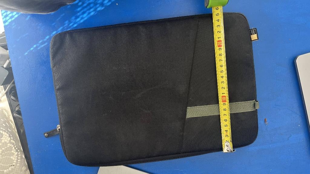 Laptop sleeve/case for 14 inch, Ophalen of Verzenden, 14 inch, Gebruikt, Case Logic
