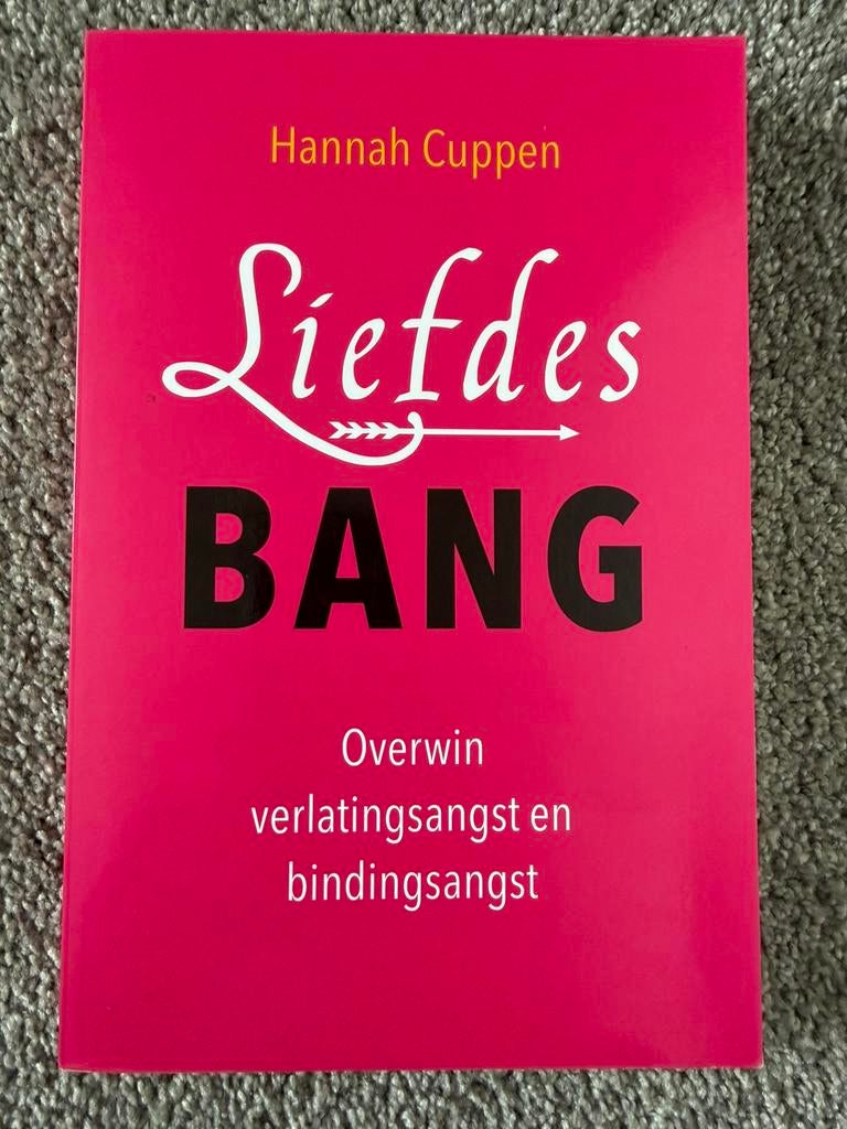 Liefdesbang - Hannah Cuppen - Liefdes Bang, Boeken, Verzenden, Zo goed als nieuw