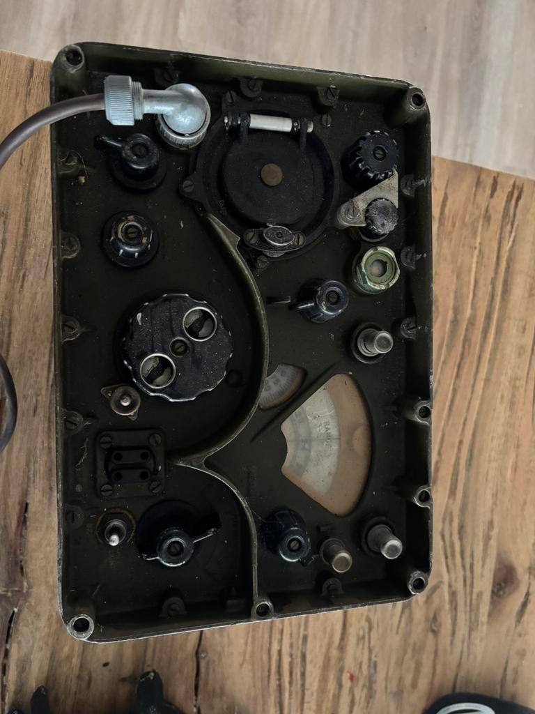 Radio ontvanger te koop, Verzamelen, Militaria | Tweede Wereldoorlog, Ophalen of Verzenden