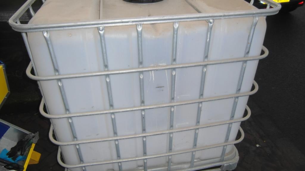 ibc 1000 liter, 150 liter of meer, Ophalen, Zo goed als nieuw, Met kraantje