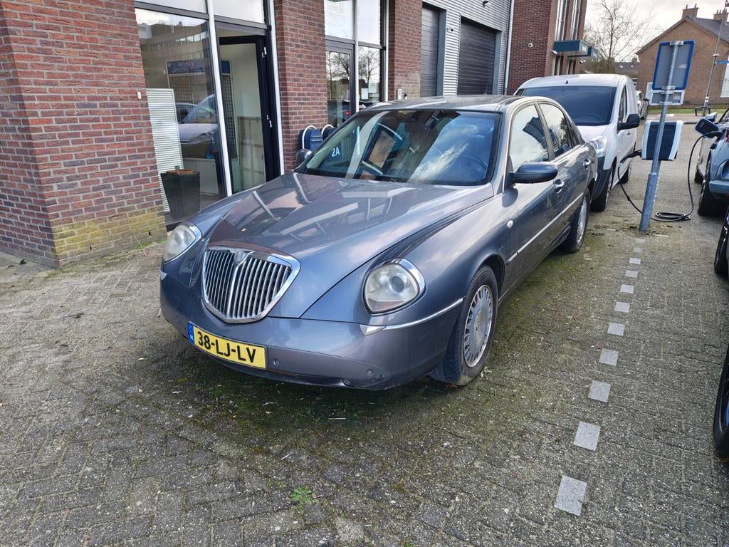 Lancia Thesis 2.4 20V Comfortronic 2003 Grijs, Auto's, Lancia, Beige, Beige, Particulier, 170 pk