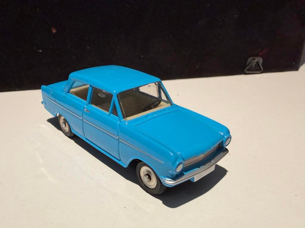 Dinky toys atlas editon opel  kadett. 1:43, Ophalen of Verzenden, Zo goed als nieuw, Overige typen, Dinky Toys